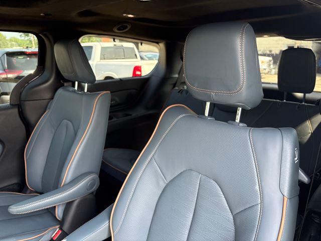 2027 Chrysler Pacifica Pinnacle