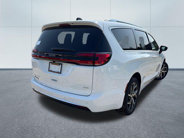 2027 Chrysler Pacifica Pinnacle