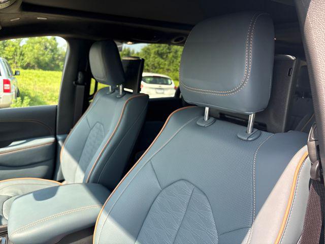 2027 Chrysler Pacifica Pinnacle