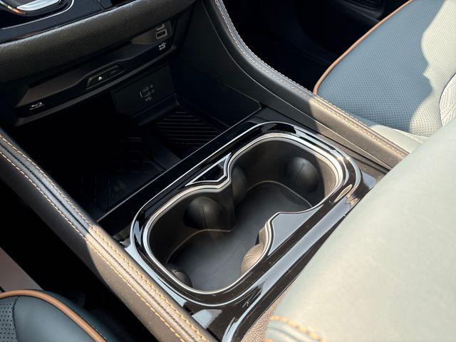 2027 Chrysler Pacifica Pinnacle