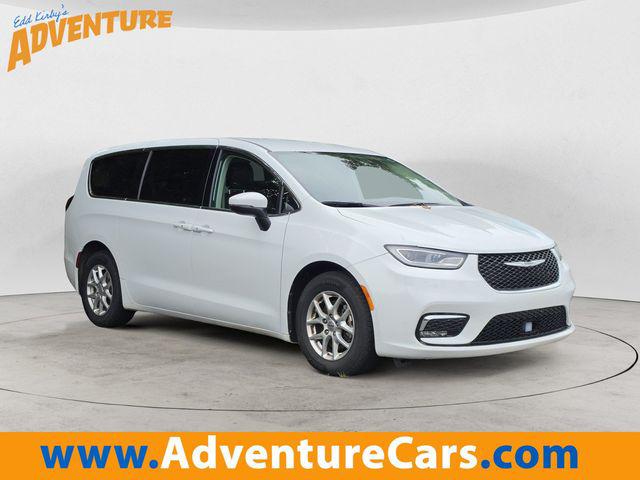 2023 Chrysler Pacifica Touring L for sale in Chattanooga, TN