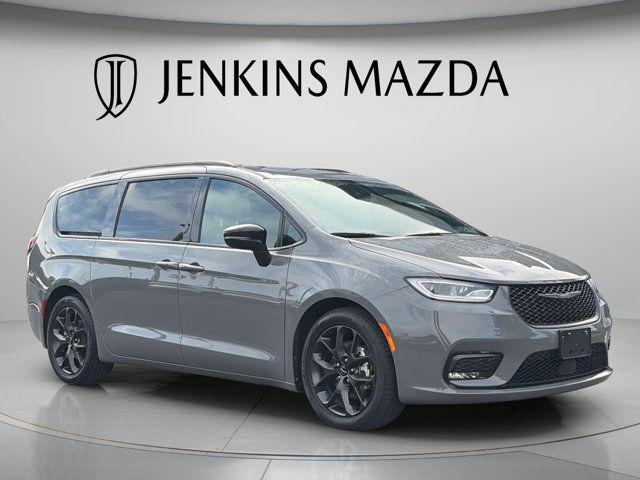2025 Chrysler Pacifica Limited for sale in Ocala, FL