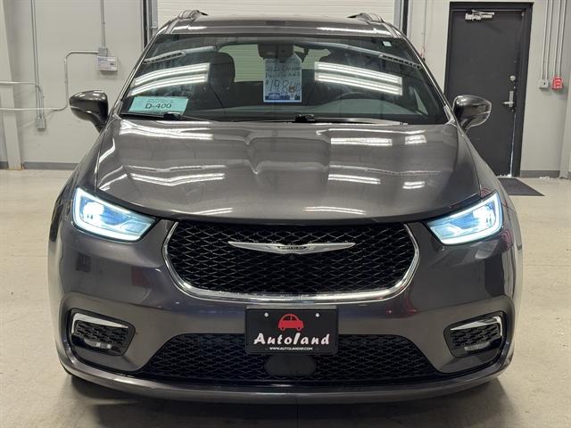 2022 Chrysler Pacifica Touring AWD