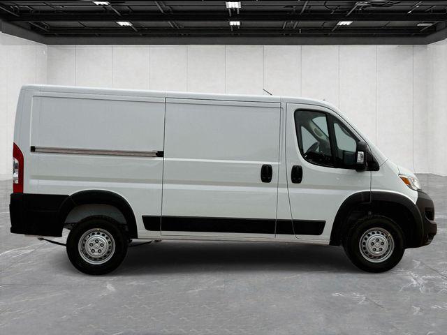 2026 Ram ProMaster Cargo Van Tradesman Low Roof 136 WB w/Pass Seat