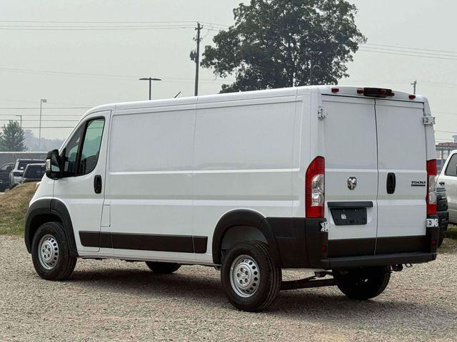 2026 Ram ProMaster Cargo Van Tradesman Low Roof 136 WB w/Pass Seat