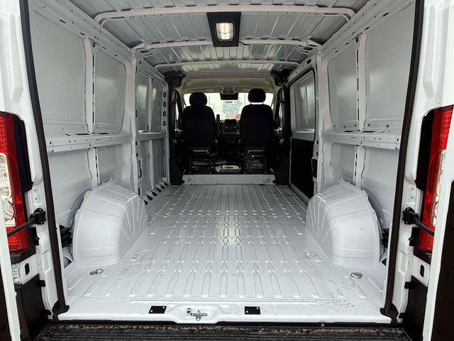 2026 Ram ProMaster Cargo Van Tradesman Low Roof 136 WB w/Pass Seat