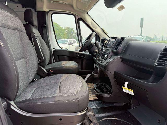 2026 Ram ProMaster Cargo Van Tradesman Low Roof 136 WB w/Pass Seat