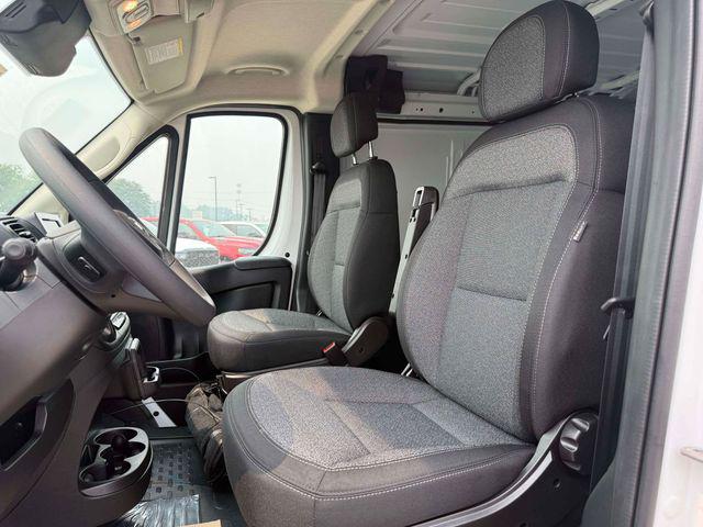 2026 Ram ProMaster Cargo Van Tradesman Low Roof 136 WB w/Pass Seat