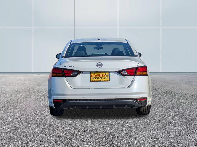 2026 Nissan Altima SV FWD