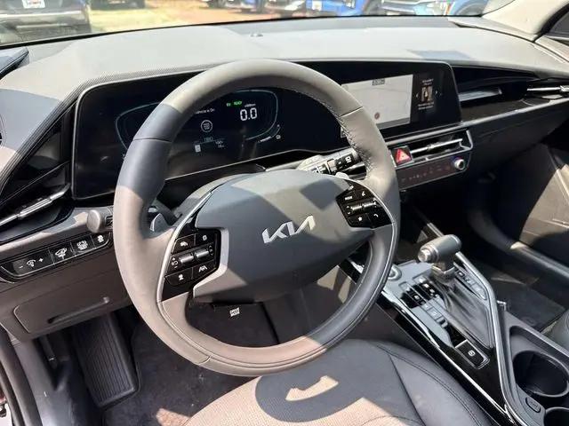 2026 Kia Niro SX