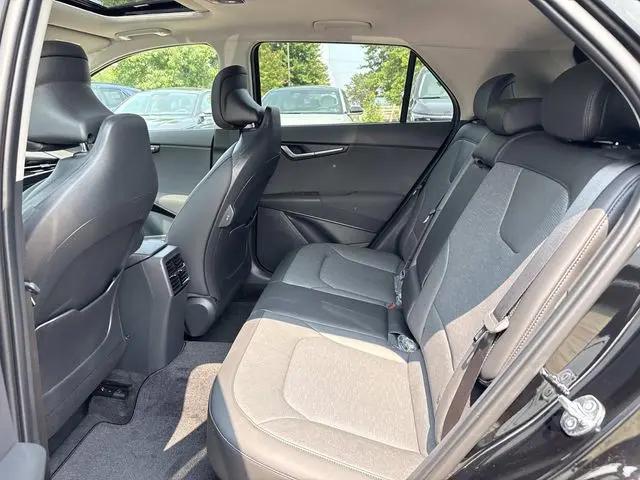 2026 Kia Niro SX
