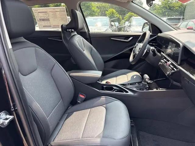 2026 Kia Niro SX