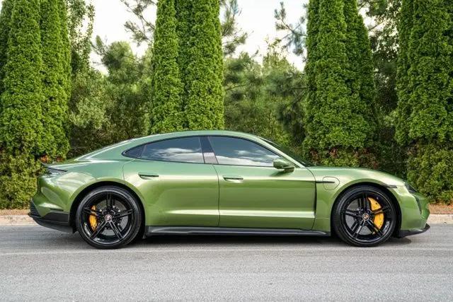 2020 Porsche Taycan Turbo S
