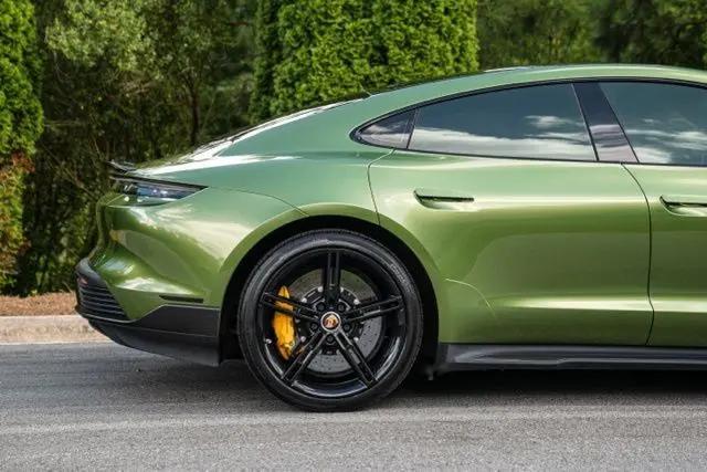 2020 Porsche Taycan Turbo S