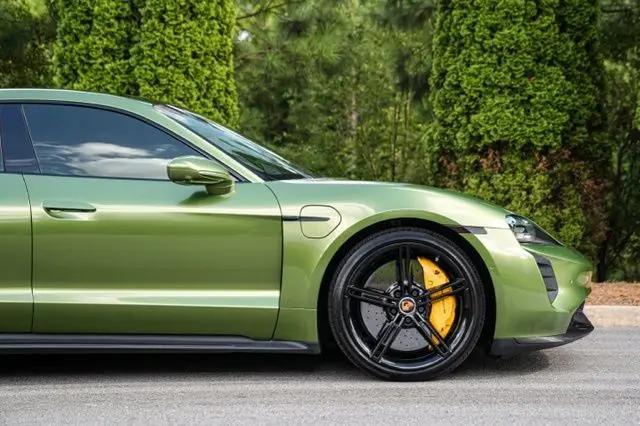 2020 Porsche Taycan Turbo S
