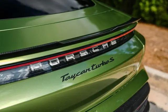 2020 Porsche Taycan Turbo S