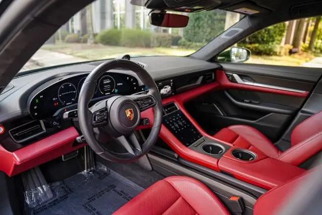 2020 Porsche Taycan Turbo S