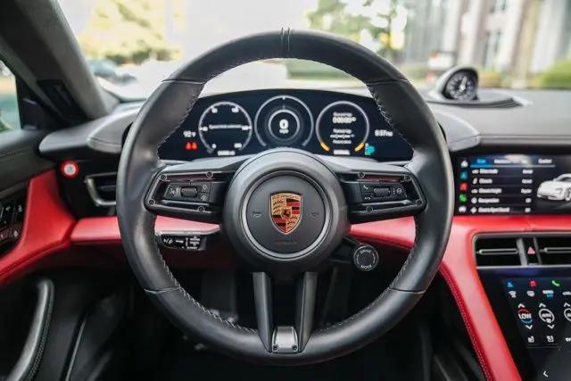 2020 Porsche Taycan Turbo S