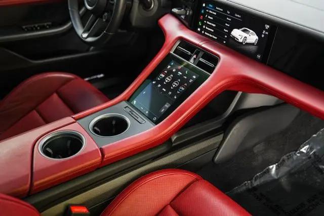 2020 Porsche Taycan Turbo S