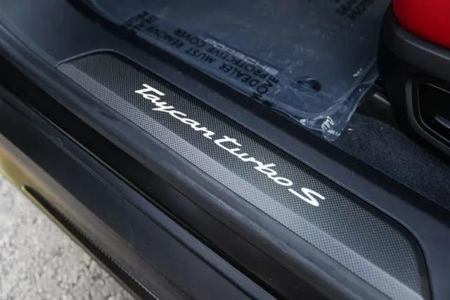 2020 Porsche Taycan Turbo S