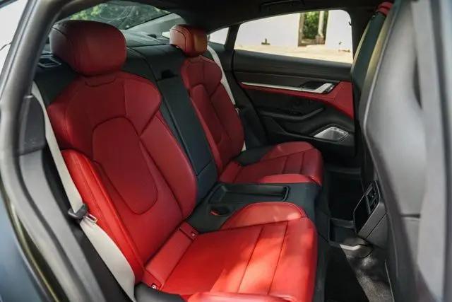 2020 Porsche Taycan Turbo S