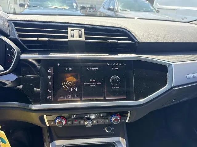 2025 Audi Q3 Premium 45 TFSI S line quattro Tiptronic