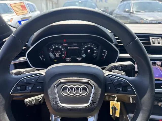2025 Audi Q3 Premium 45 TFSI S line quattro Tiptronic