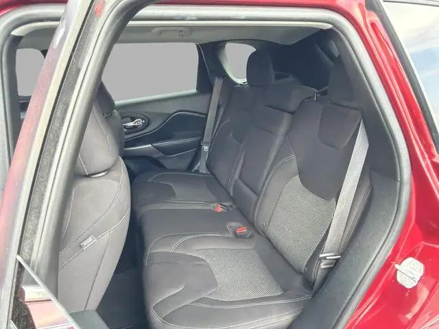 2019 Jeep Cherokee Latitude FWD