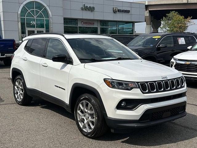 2024 Jeep Compass Latitude Lux FWD 2024 Jeep Compass Latitude Lux FWD