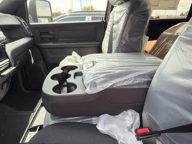 2026 Ram 2500 Black Express Crew Cab 4x4 64 Box