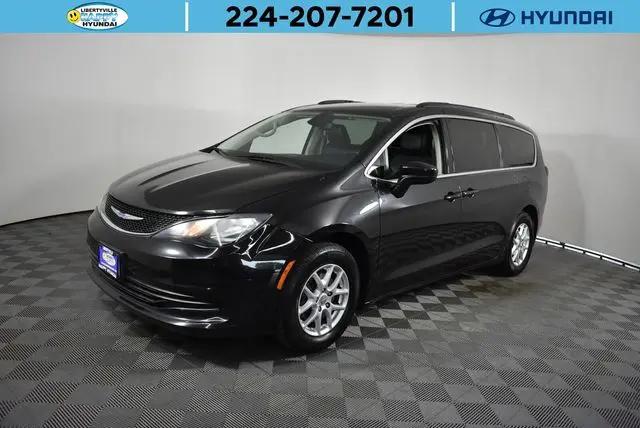 2020 Chrysler Voyager LXI for sale in Libertyville, IL