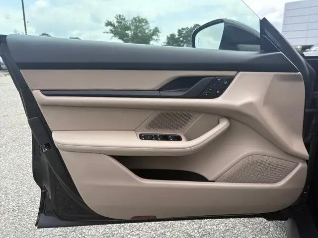 2023 Porsche Taycan Taycan