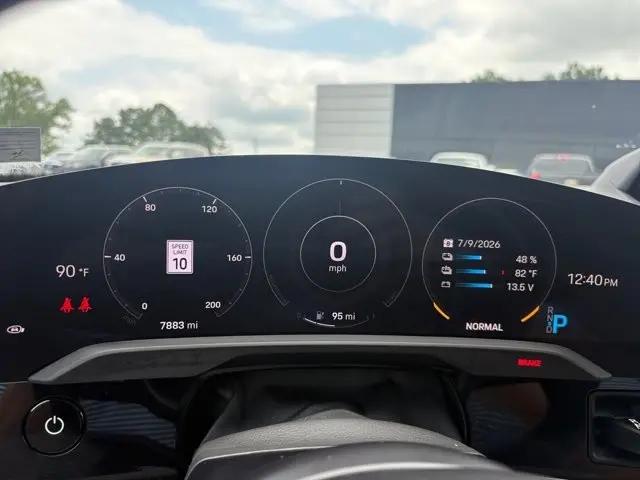 2023 Porsche Taycan Taycan