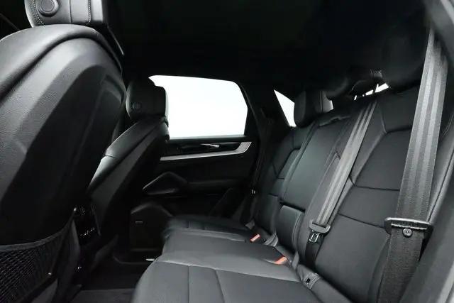 2025 Porsche Cayenne Cayenne