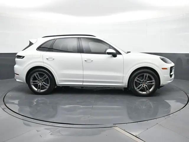2025 Porsche Cayenne Cayenne