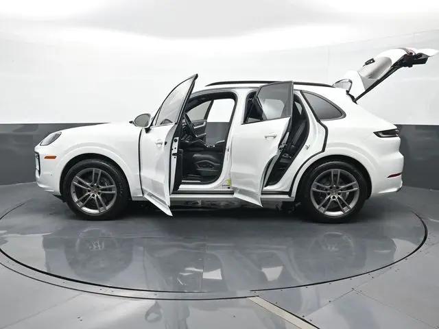 2025 Porsche Cayenne Cayenne