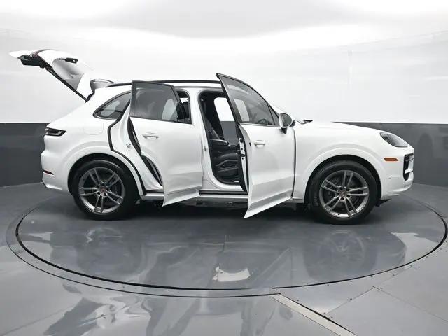 2025 Porsche Cayenne Cayenne