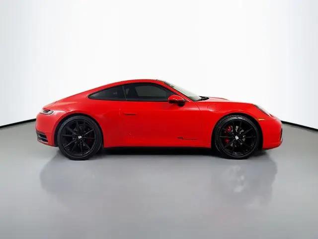 2020 Porsche 911 Carrera