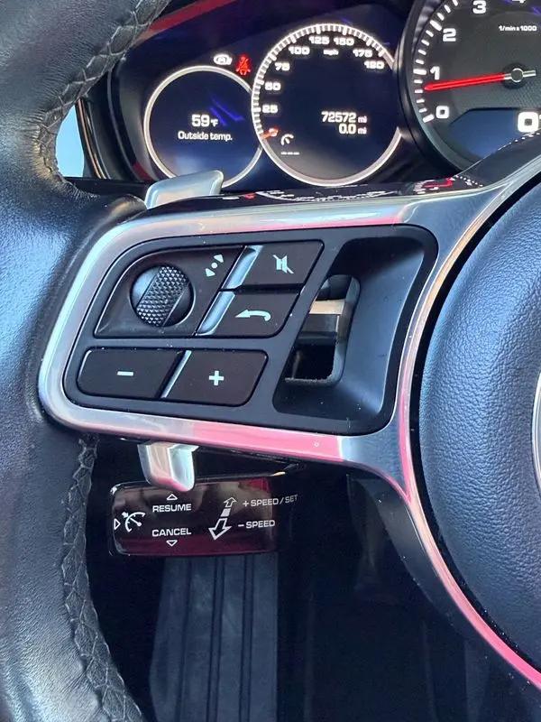 2017 Porsche Panamera 4