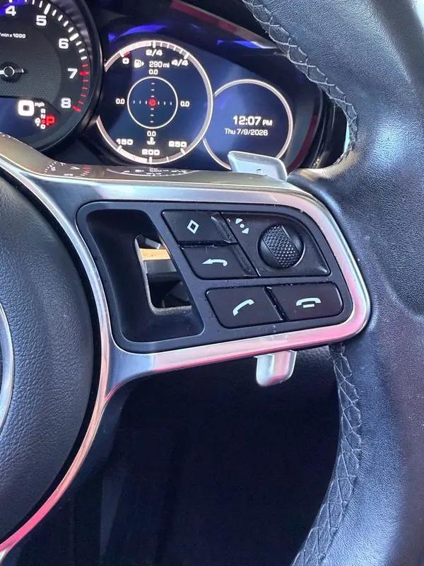 2017 Porsche Panamera 4