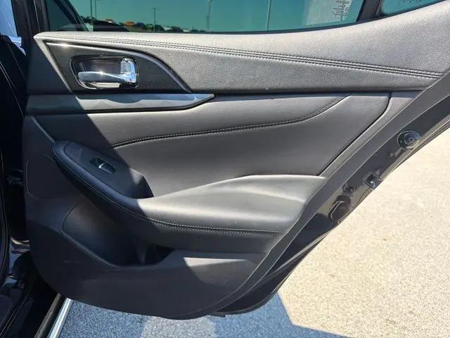2017 Nissan Maxima 3.5 SR
