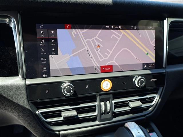 2026 Porsche Macan AWD
