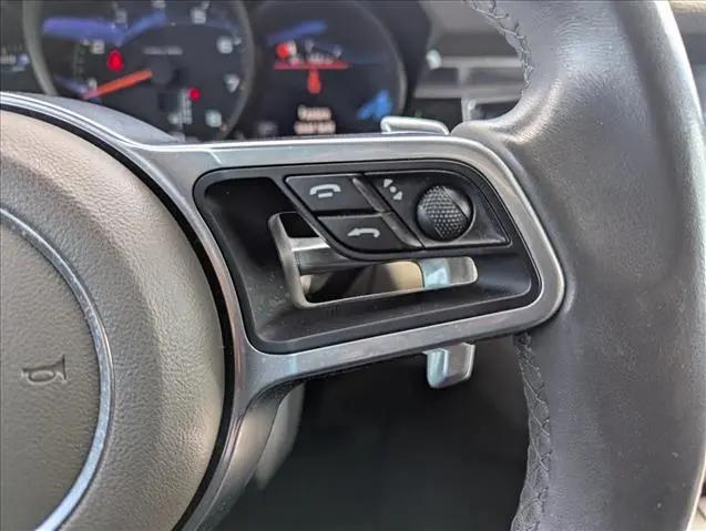 2018 Porsche Macan Macan