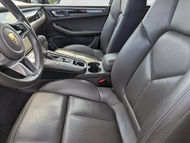 2018 Porsche Macan Macan