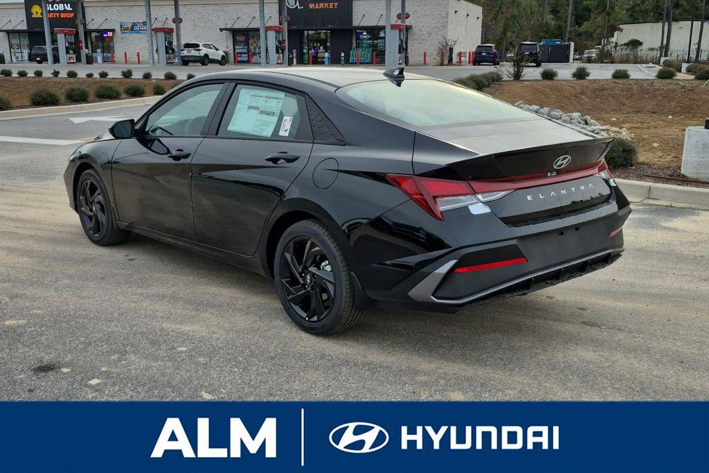 New 2026 Abyss Black HYUNDAI SEL Sport image 9