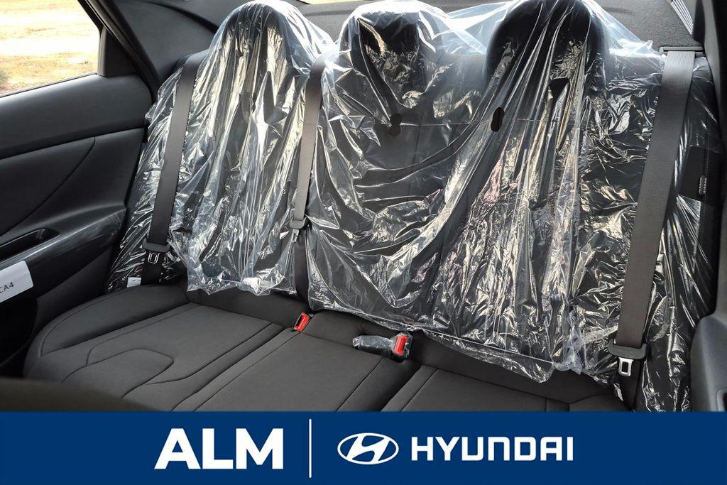 New 2026 Abyss Black HYUNDAI SEL Sport image 15