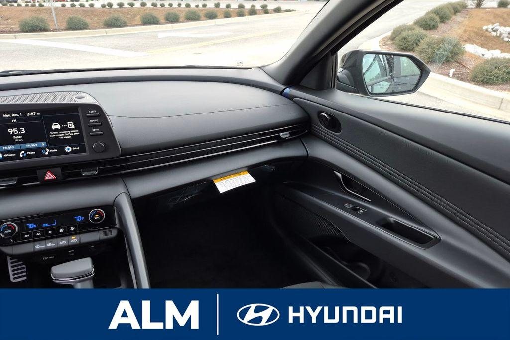 New 2026 Abyss Black HYUNDAI SEL Sport image 21