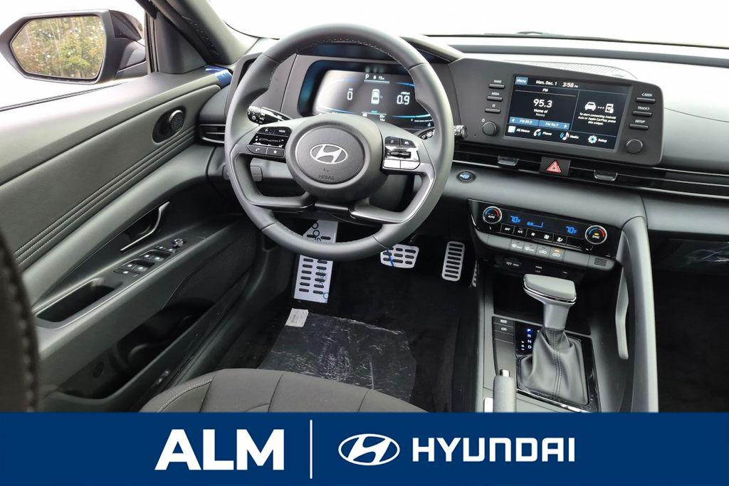 New 2026 Abyss Black HYUNDAI SEL Sport image 23