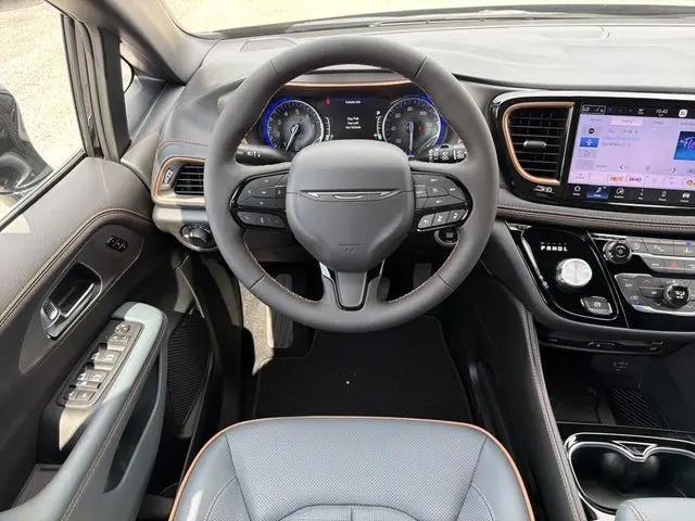2027 Chrysler Pacifica Pinnacle