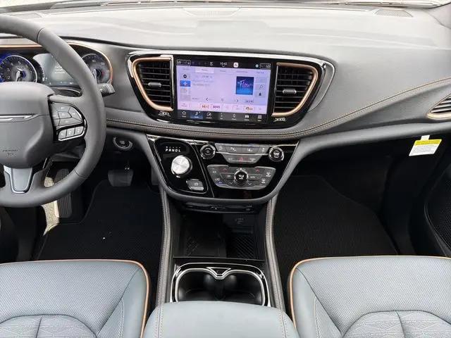 2027 Chrysler Pacifica Pinnacle